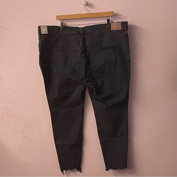 Madewell Black Wash Raw Hem Button-Fly 9” High-Rise Skinny Jeans Size 37P NWT - Picture 2 of 14